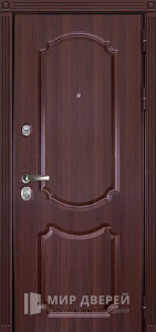 Входная дверь с МДФ панелью в таунхаус №63 - фото вид снаружи